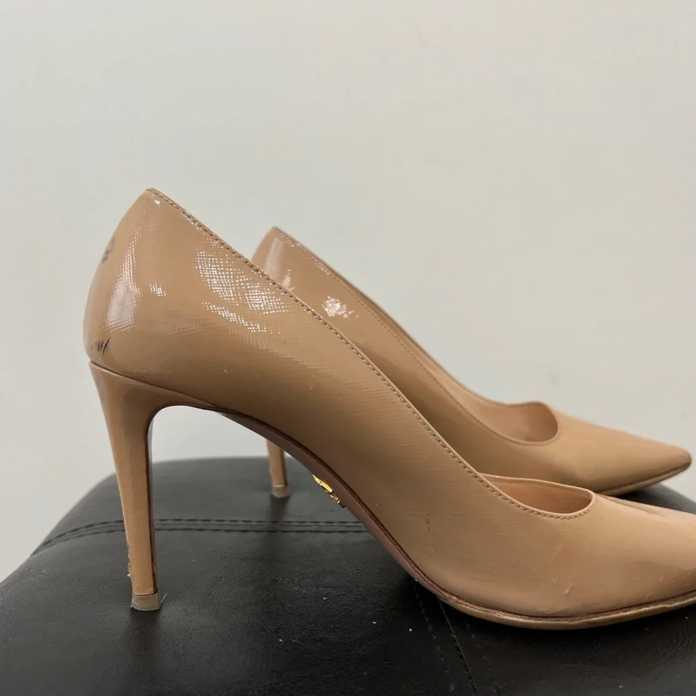 Prada saffiano leather pumps - Picture 2 of 7